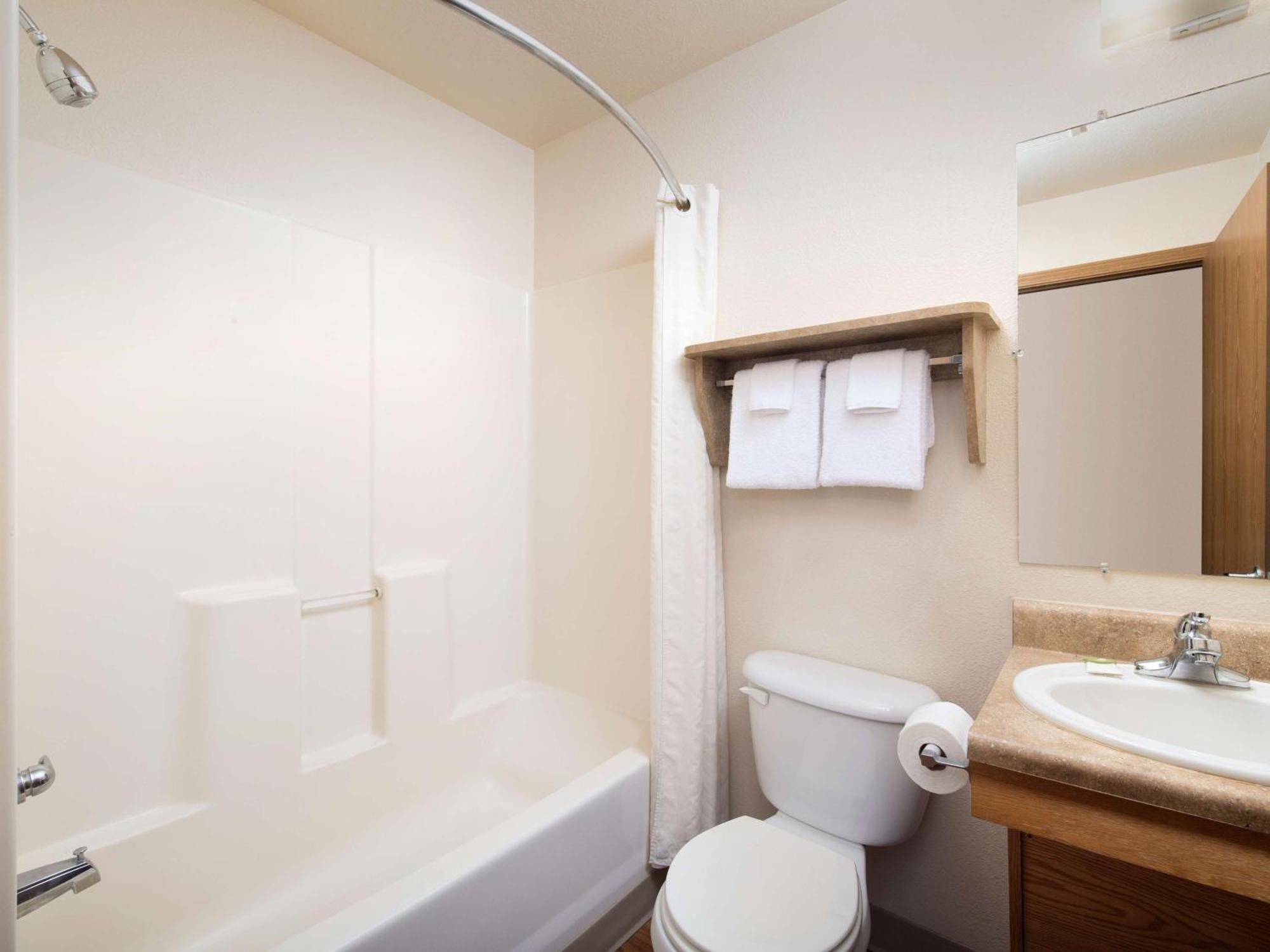 Extended America Select - Salt - West Valley Hotel 2*